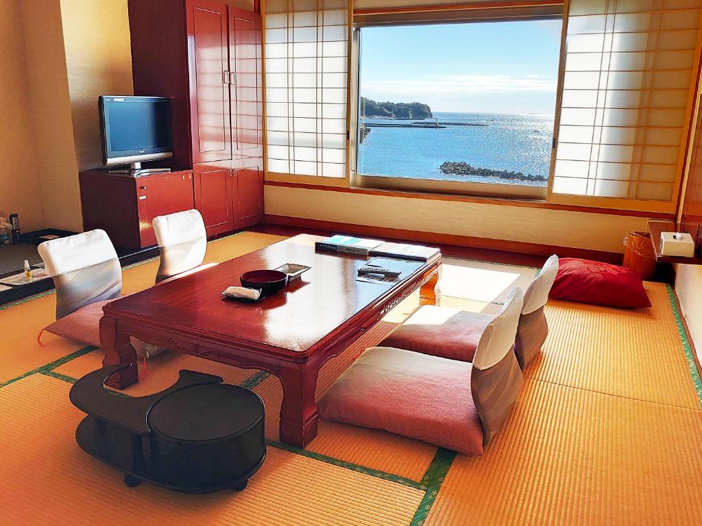 Katsuura Hotel Mikazuki Seaside Tatami Room