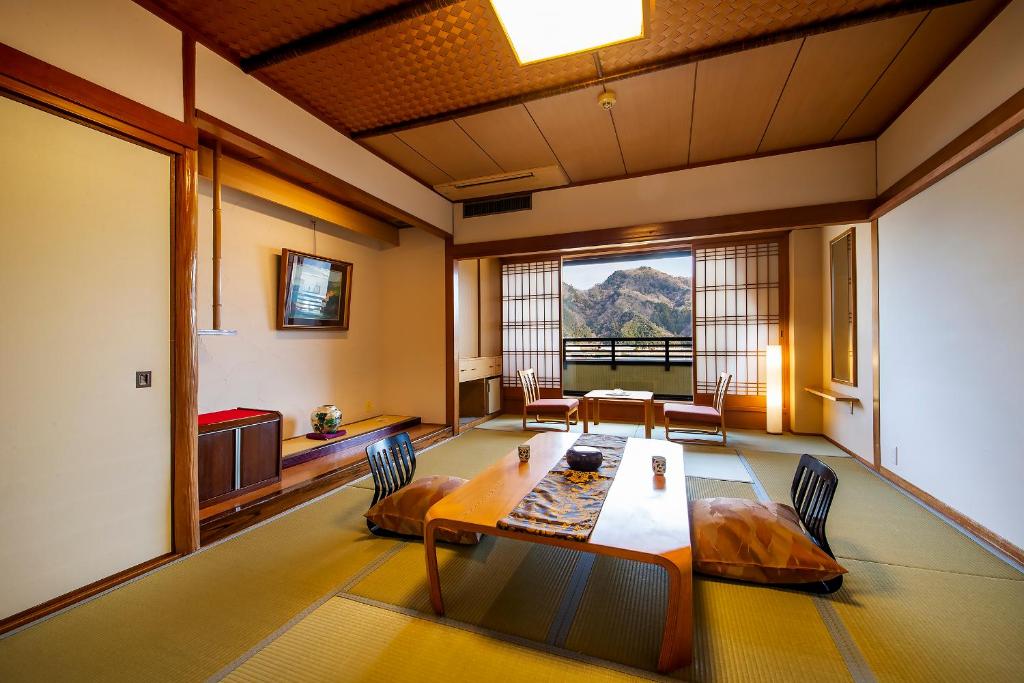 Kawaguchiya Kinosaki Tatami Room Mountain View