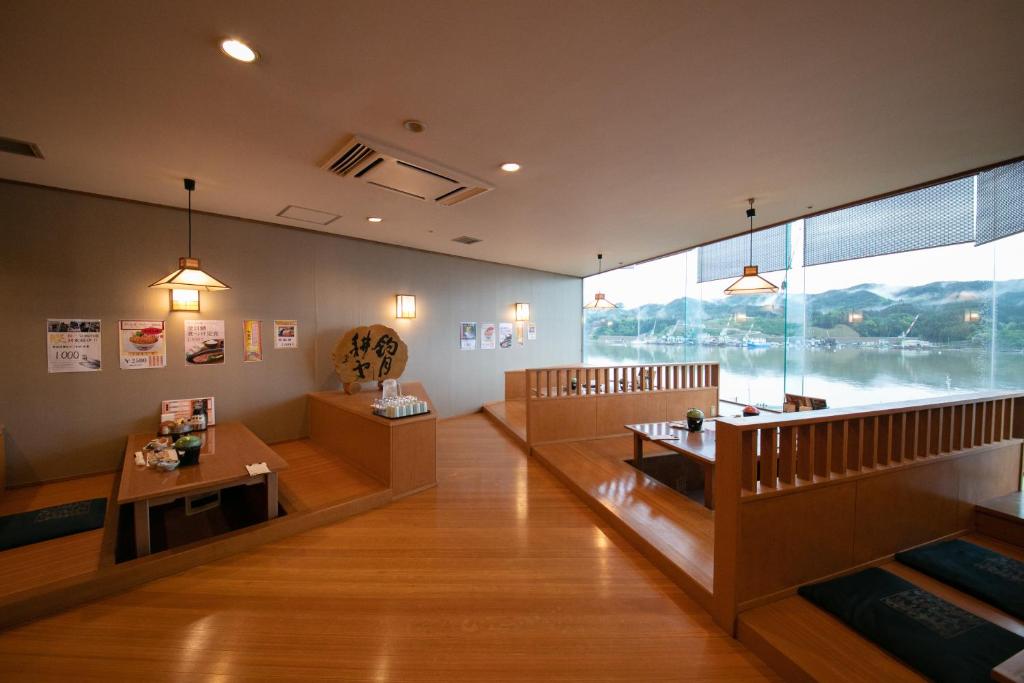 Kesennuma Plaza Hotel Traditional Seating Area