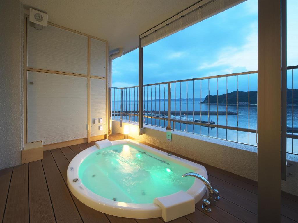 Kichimu Open Air Hot Tub Sea View