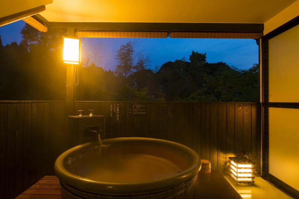 Kirishima Kanko Hotel Onsen Night