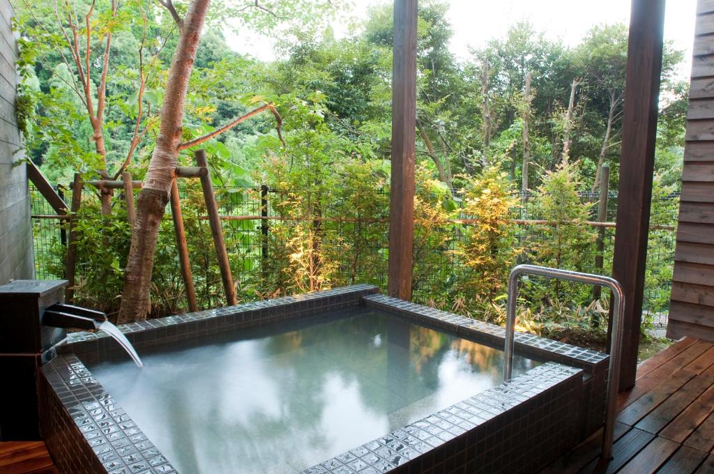 Kirishima Kanko Hotel Outdoor Onsen