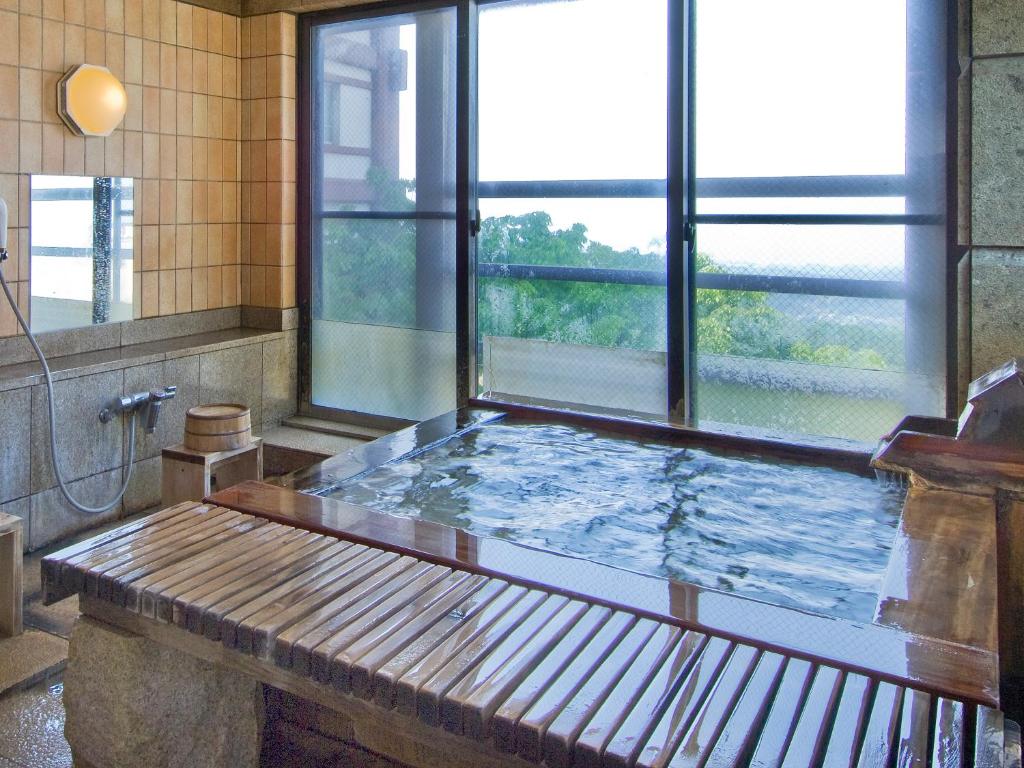 Kishigon Ryokan Onsen Bath