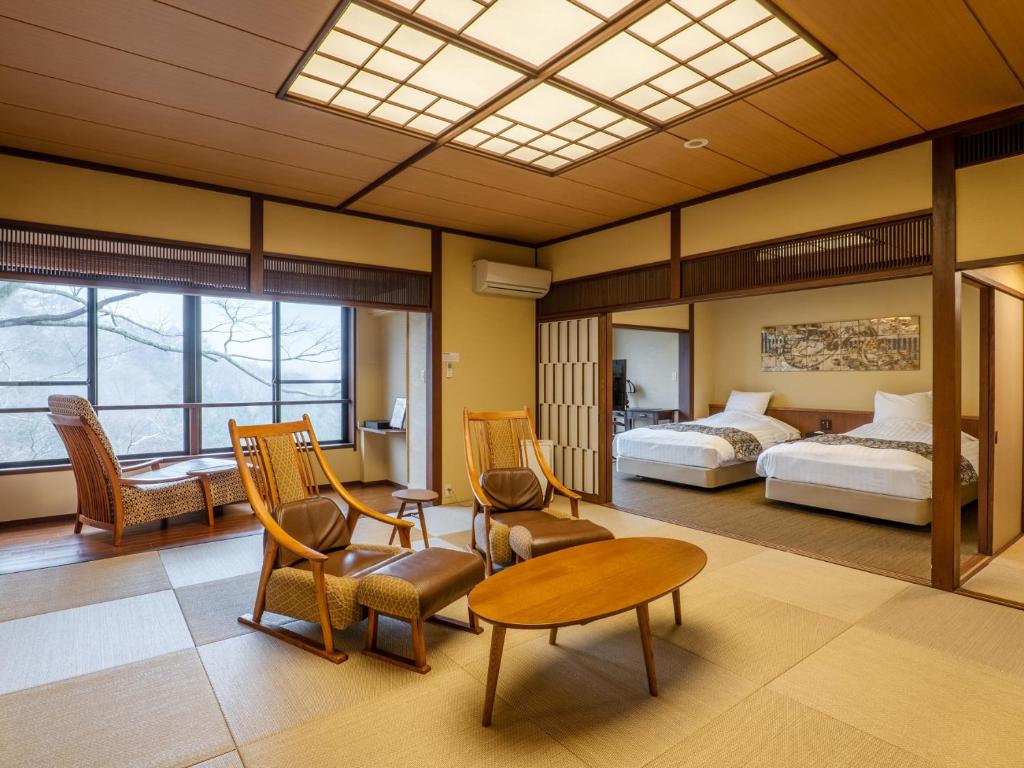 Kishigon Ryokan Tatami Room Chairs Beds