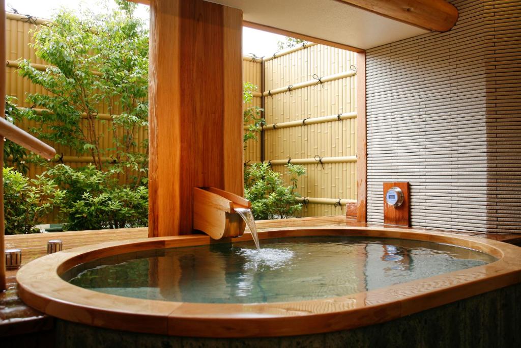 Kishu Shirahamaonsen Musashi Onsen Bath