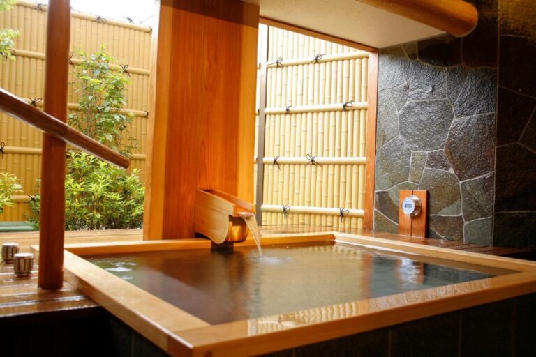 Kishu Shirahamaonsen Musashi Onsen Bath