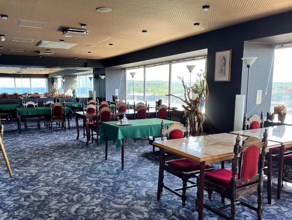 Kitaguni Grand Hotel Dining Area