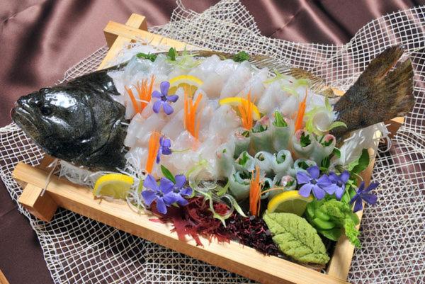 Kitaguni Grand Hotel Sashimi Presentation