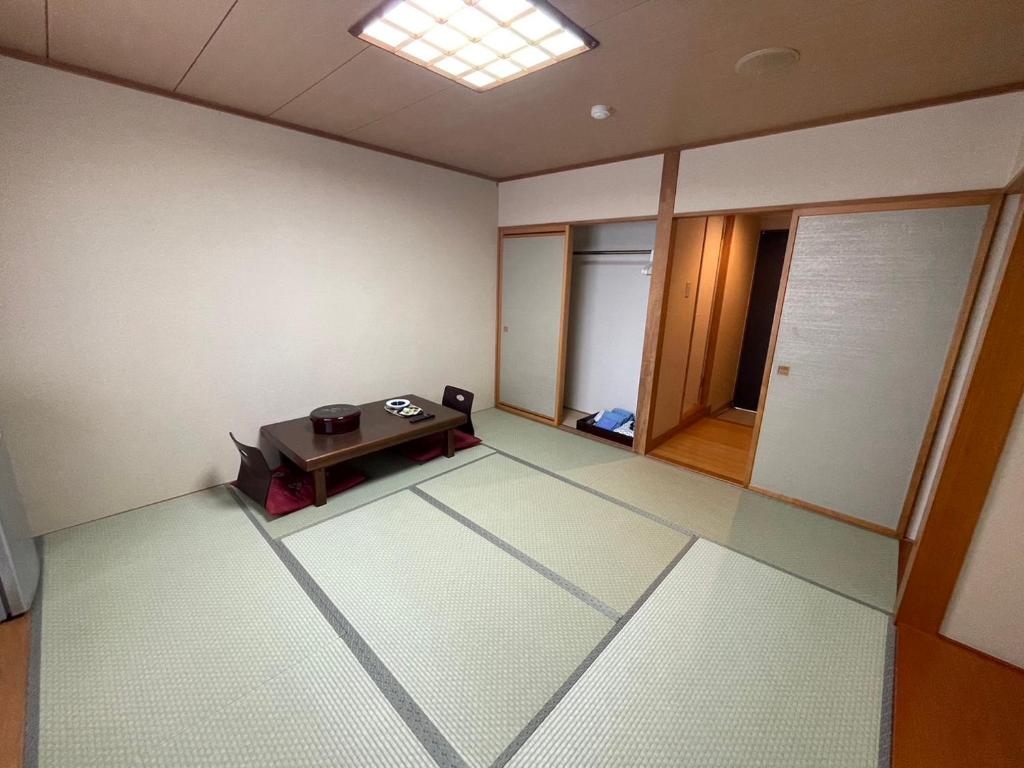 Kitaguni Grand Hotel Tatami Room Tea Table