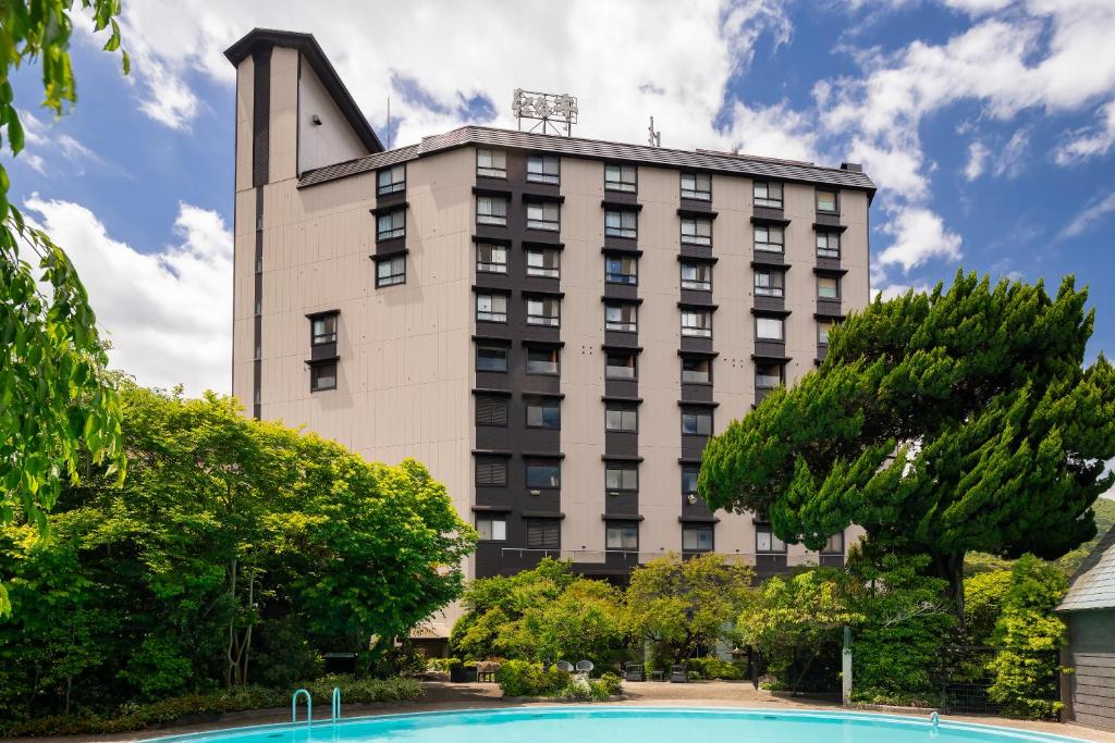 Kobaitei Building Pool