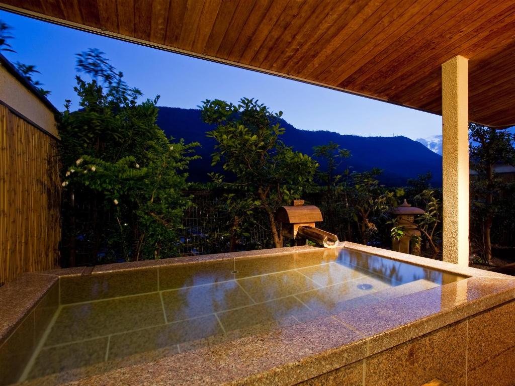 Kobaitei Outdoor Onsen