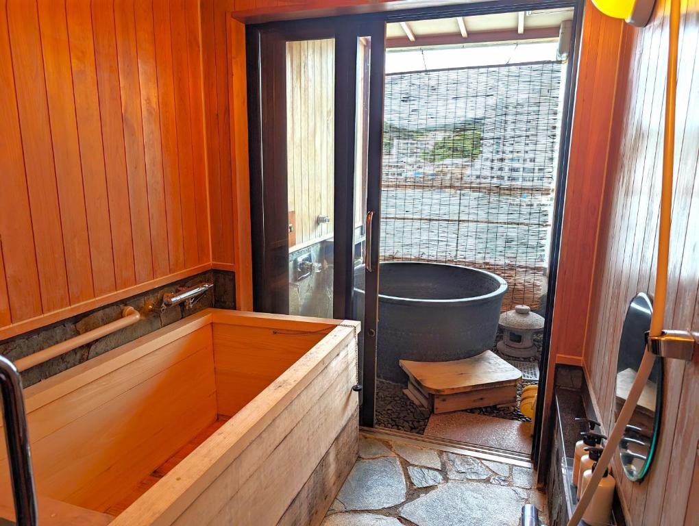Kochoran Onsen Bathroom