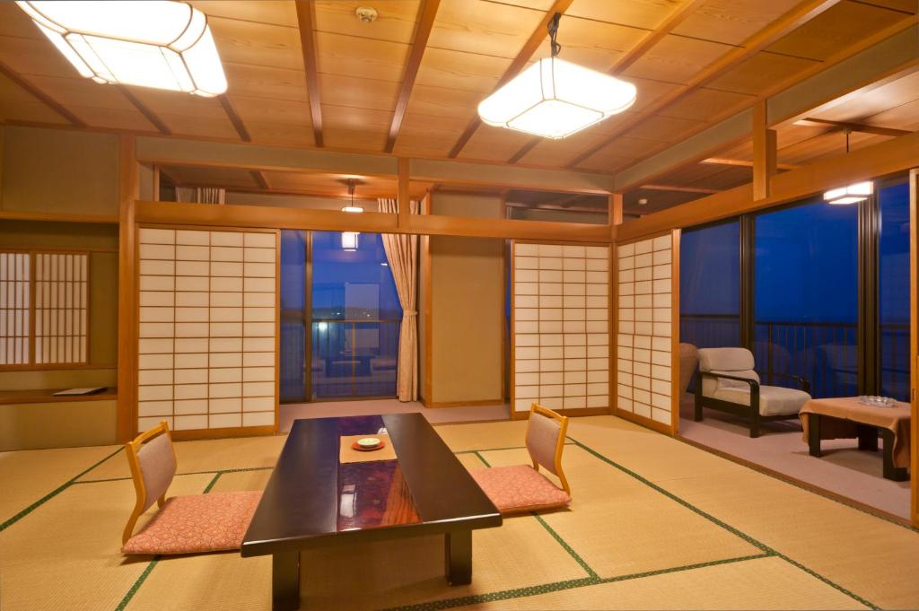 Kohannoyadomorimoto Traditional Tatami Room