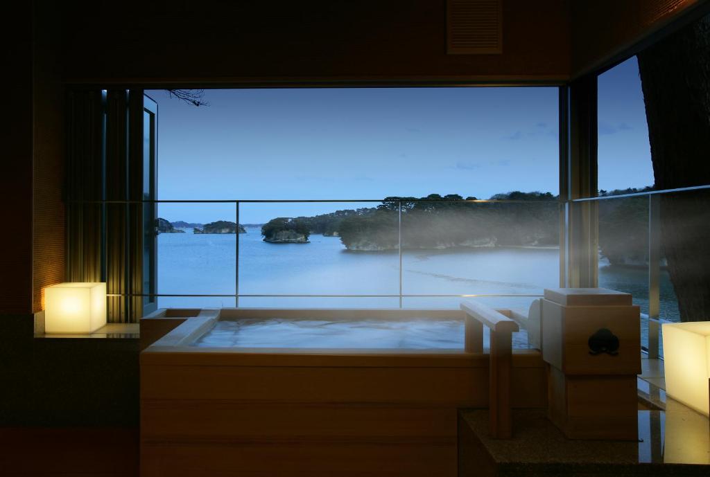 Komatsukan Kofuutei Private Onsen View