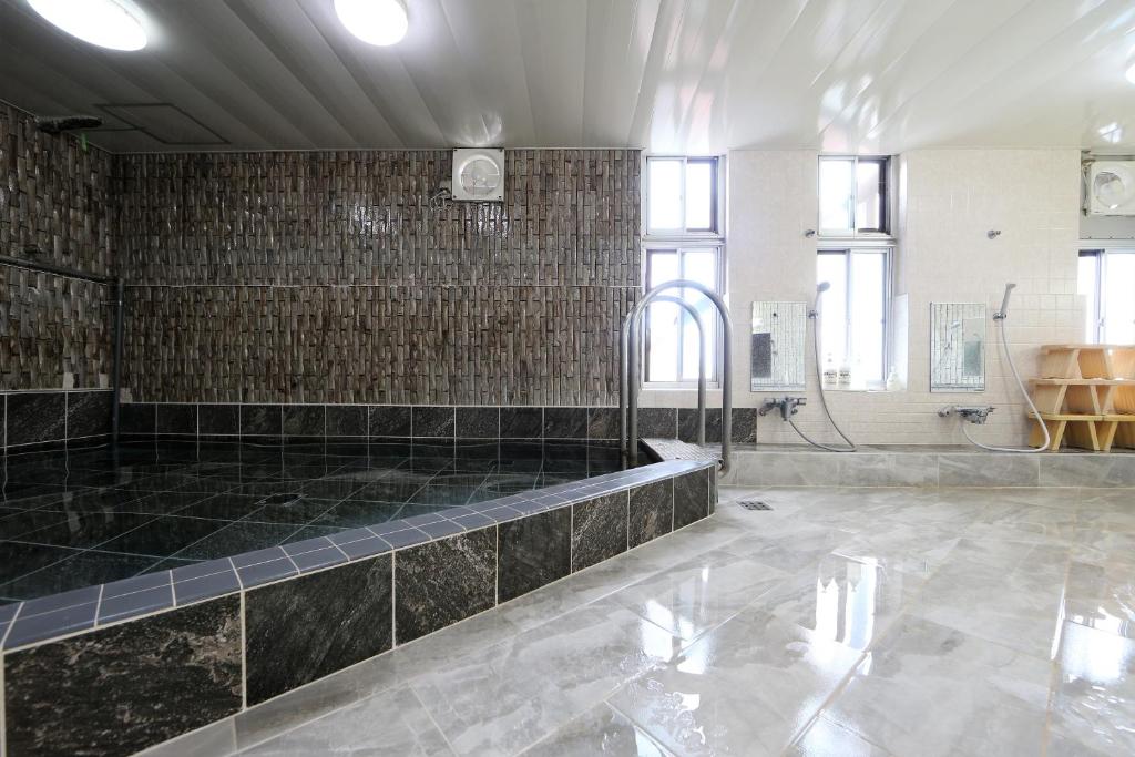 Konpiraspa Yumoto Yachiyo Onsen Bath