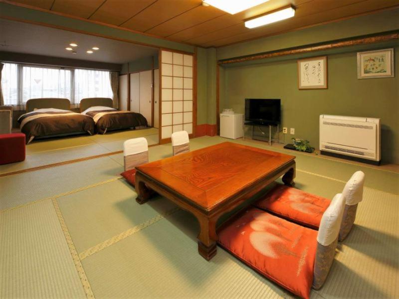 Konpiraspa Yumoto Yachiyo Tatami Room With Beds