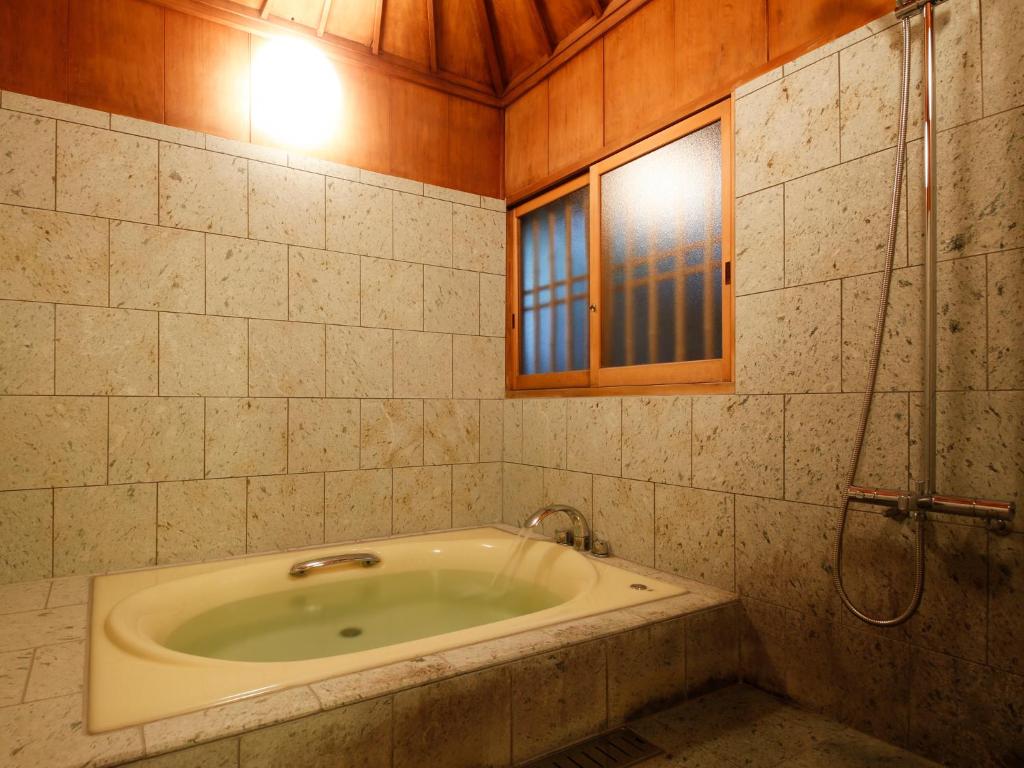 Kotohira Kadan Stone Bathroom