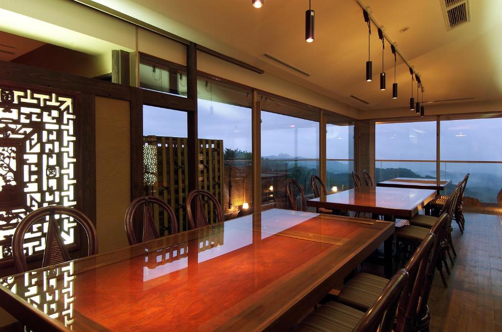 Kounkaku Dining Area