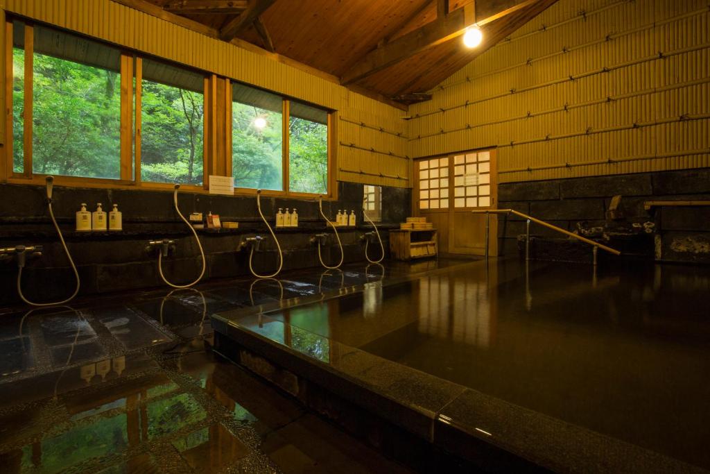 Kurokawa Onsen Okunoyu Indoor Bath