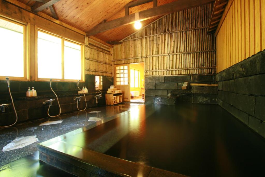 Kurokawa Onsen Okunoyu Indoor Onsen