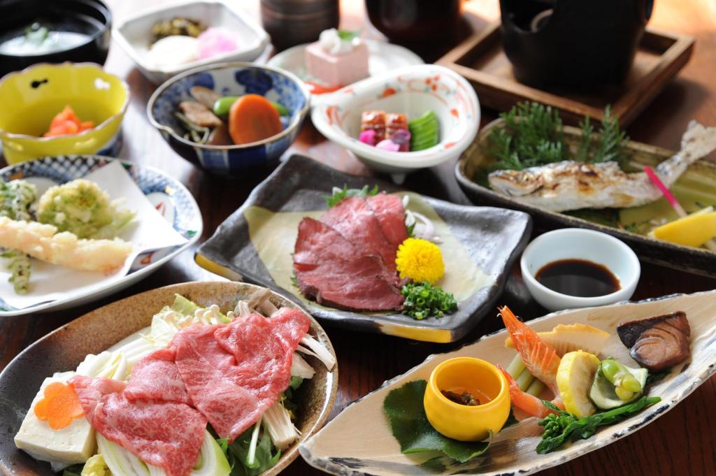 Kurokawa Onsen Okunoyu Kaiseki Meal