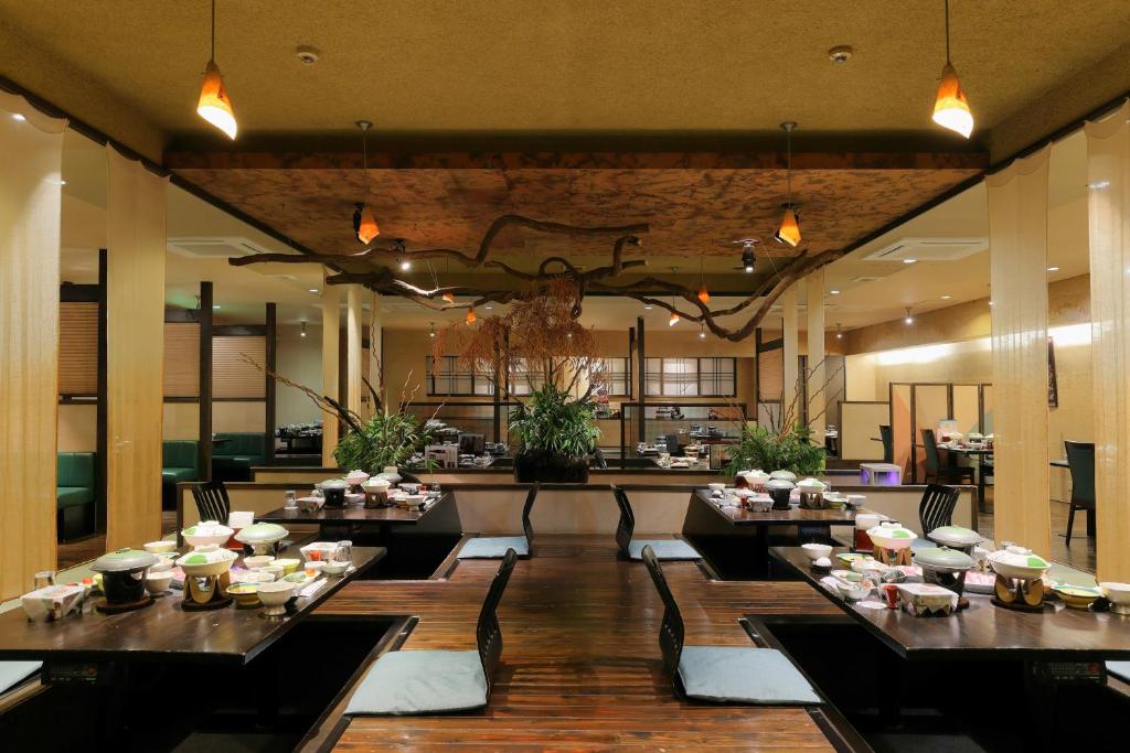 Kusatsu Hot Spring Hotel Takamatsu Dining Area