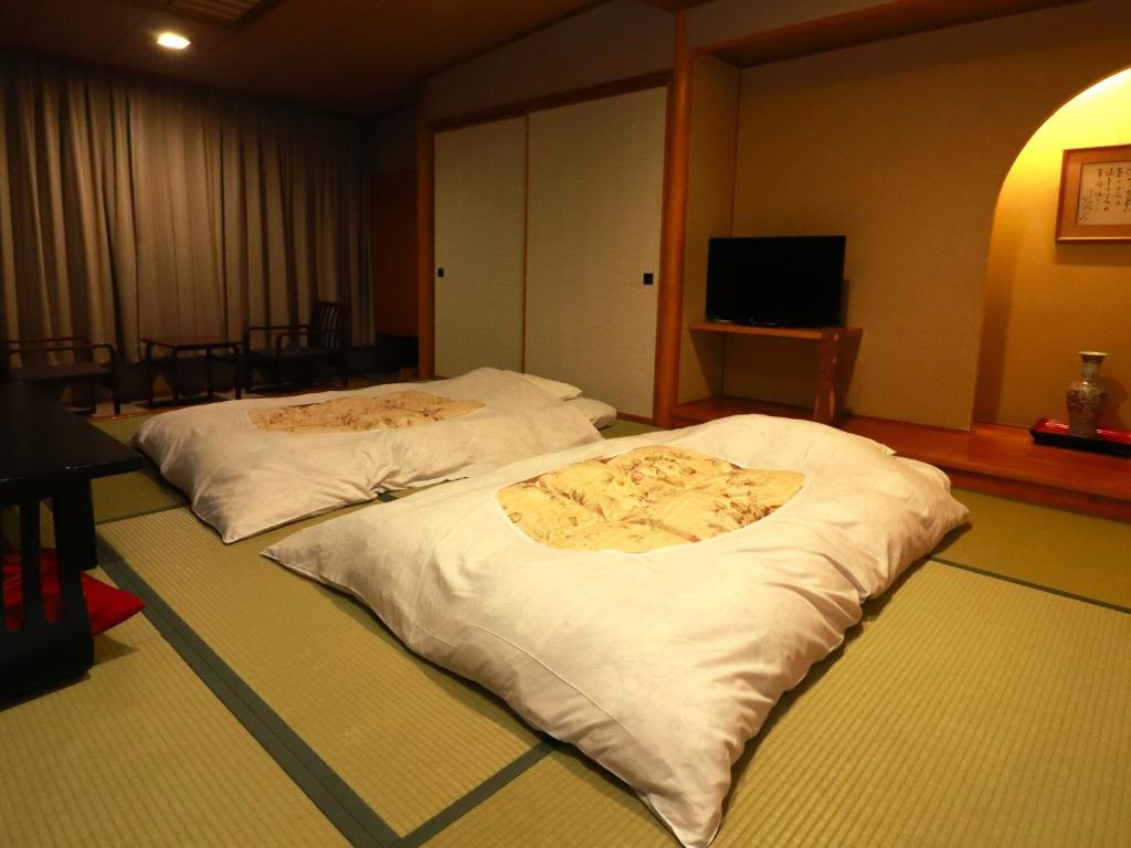 Kusatsu Onsen Hotel Ichii Tatami Room Futons