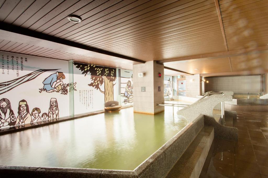 Lake Akan Tsuruga Wings Onsen