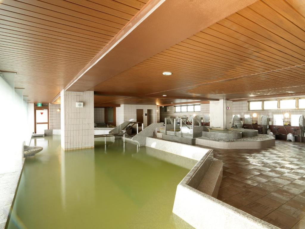 Lake Akan Tsuruga Wings Onsen