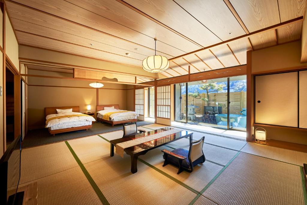 Mansuirou Tatami Room With Beds