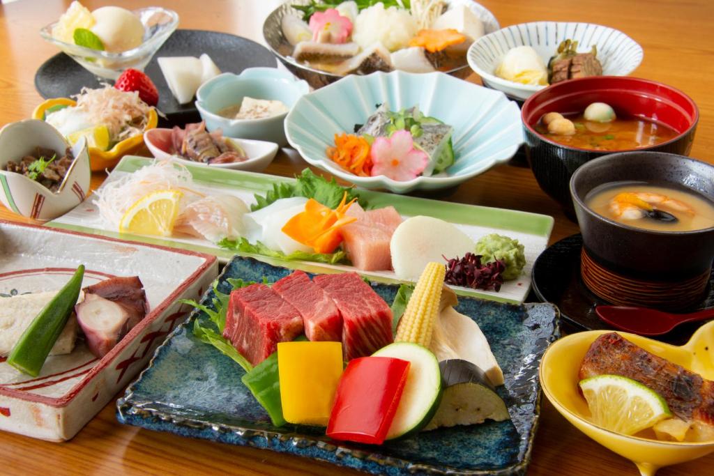 Marygracealejandro18 Attractive Kaiseki Dishes