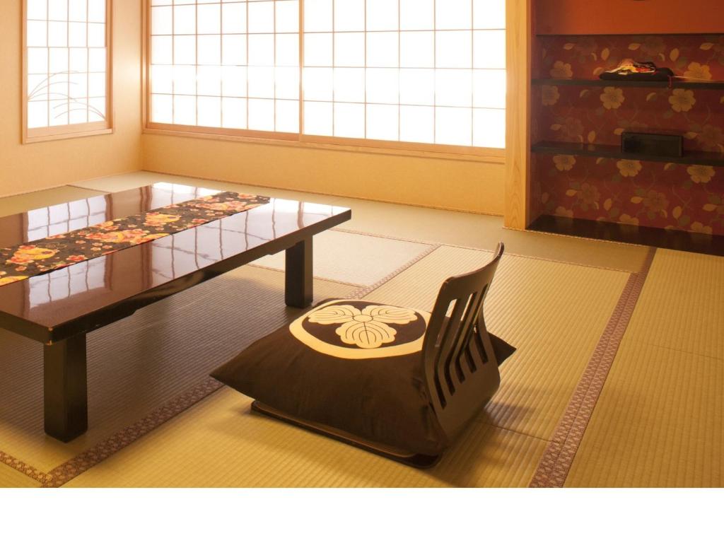 Matsui Bekkan Hanakanzashi Tatami Room Table