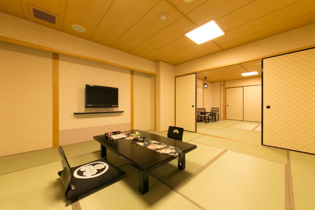 Matsui Bekkan Hanakanzashi Tatami Room Tea Table
