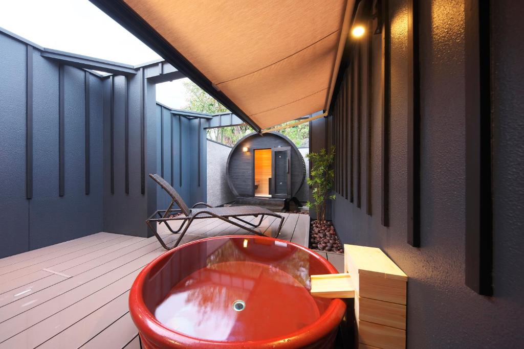 Meitei No Yado Hotel Koshien Outdoor Bath And Lounge