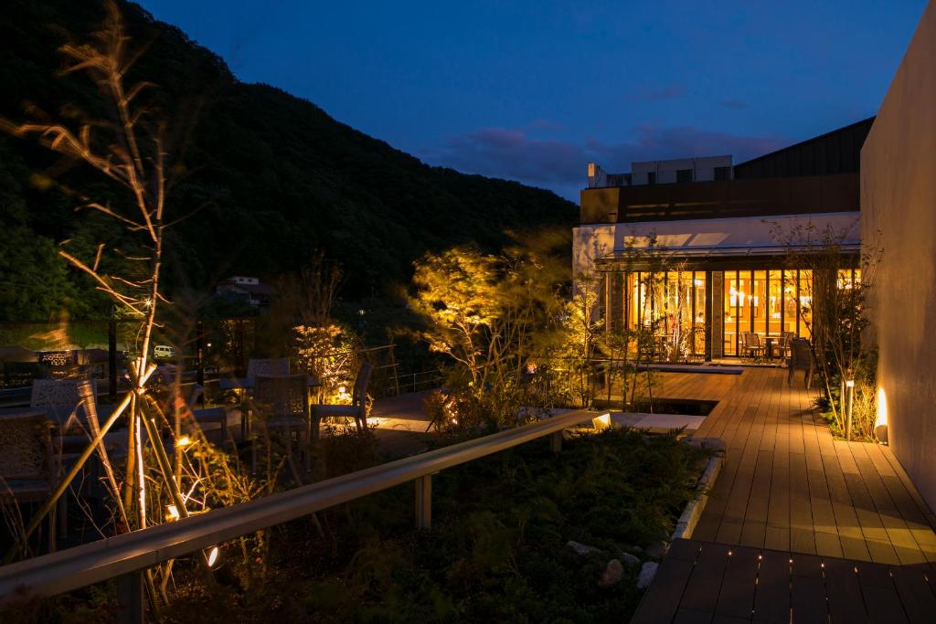 Minakami Hotel Juraku Outdoor Patio Night
