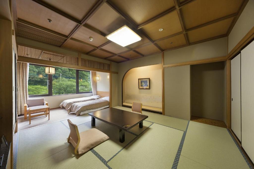 Minakami Hotel Juraku Tatami Bedroom