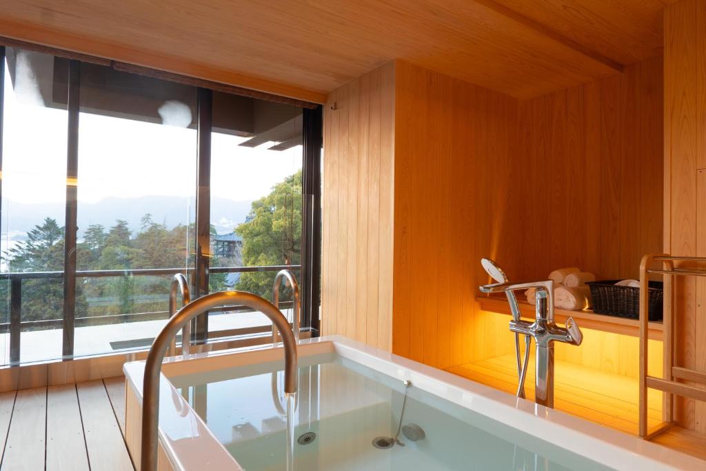 Miyajima Grand Hotel Arimoto Onsen Room