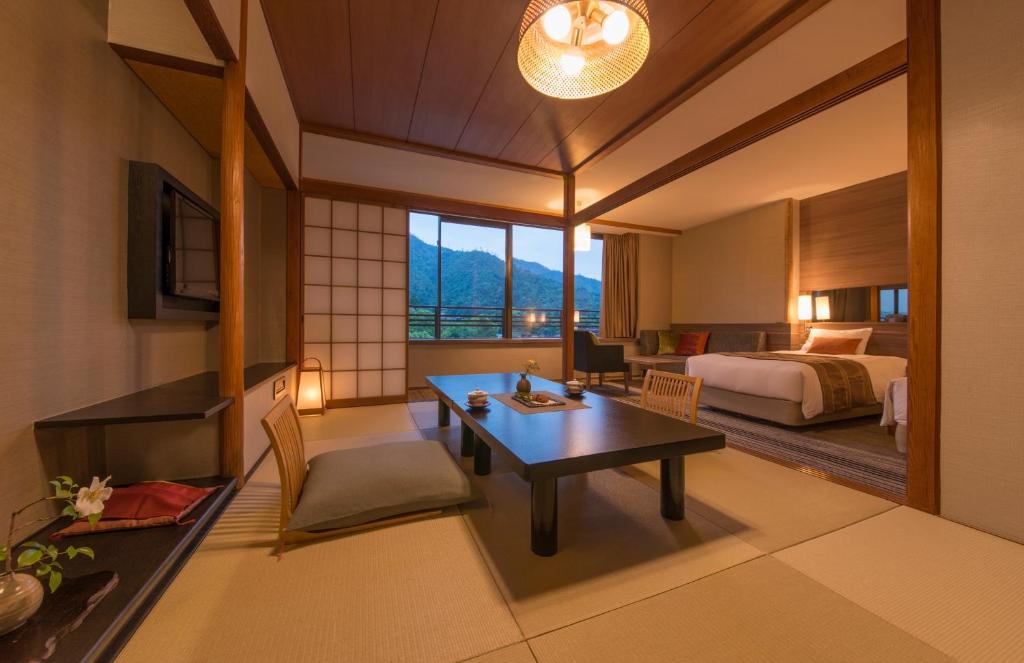 Miyajima Grand Hotel Arimoto Tatami Room View