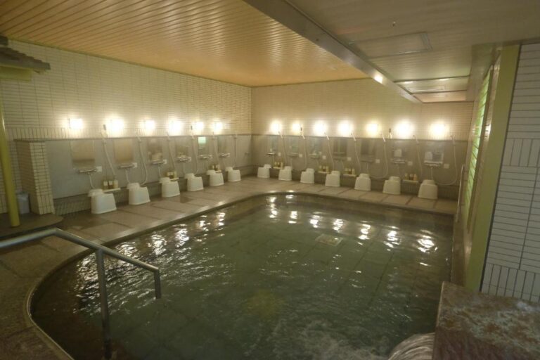 Miyajima Hotel Makoto Onsen Bath