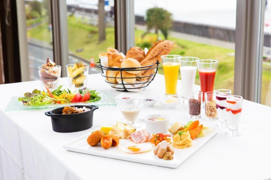 Miyazaki Kanko Hotel Breakfast Buffet