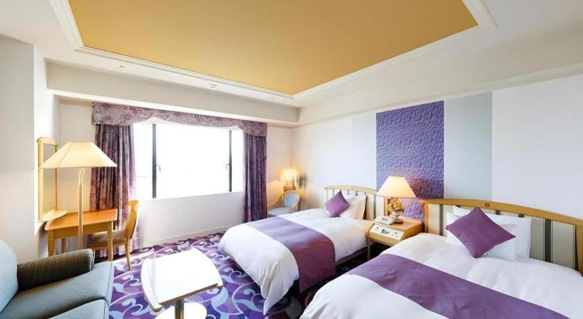 Miyazaki Kanko Hotel Modern Twin Room