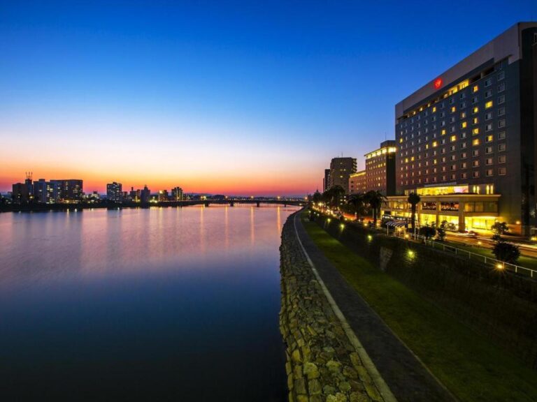 Miyazaki Kanko Hotel Sunset River View