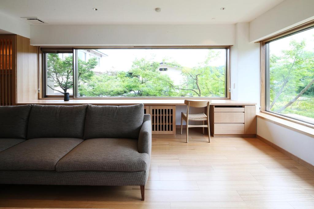 Monjusou Japanese Resort Living Room View