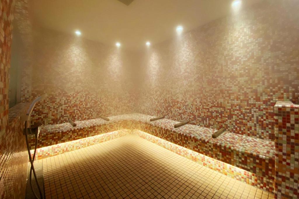 Monjusou Japanese Resort Steam Room