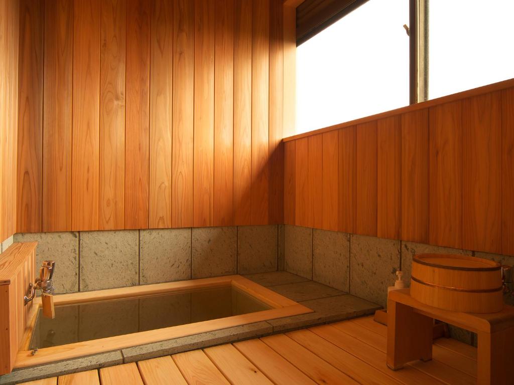 Musashino Bekkan Onsen Wooden Bath