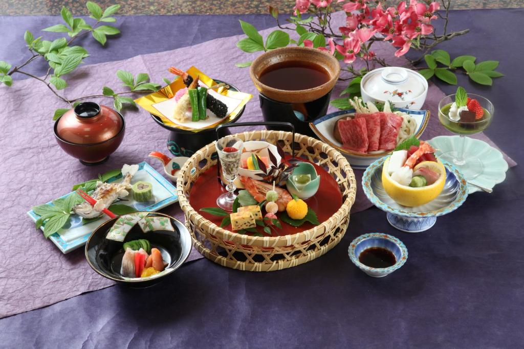 Mutsumikan Kaiseki Meal