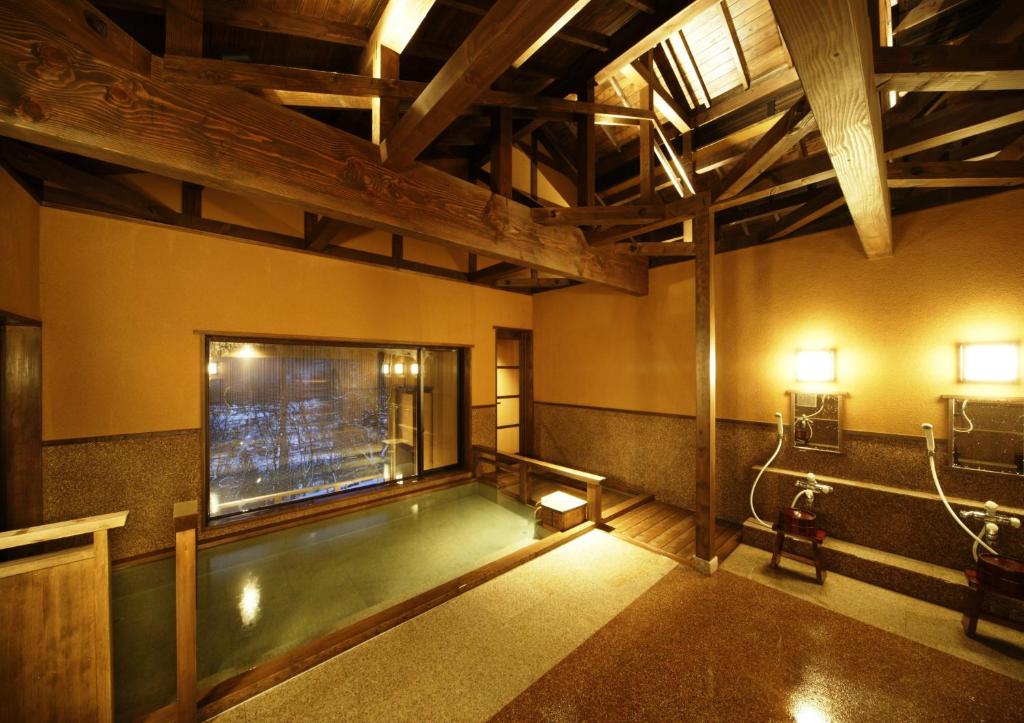 Myoko Mountain Hamlet Onsen Inn Kofukan Indoor Bath