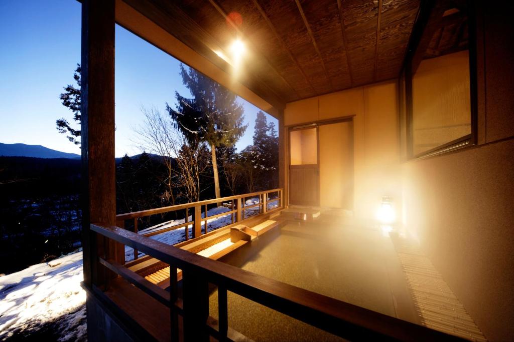 Myoko Mountain Hamlet Onsen Inn Kofukan Open Air Bath