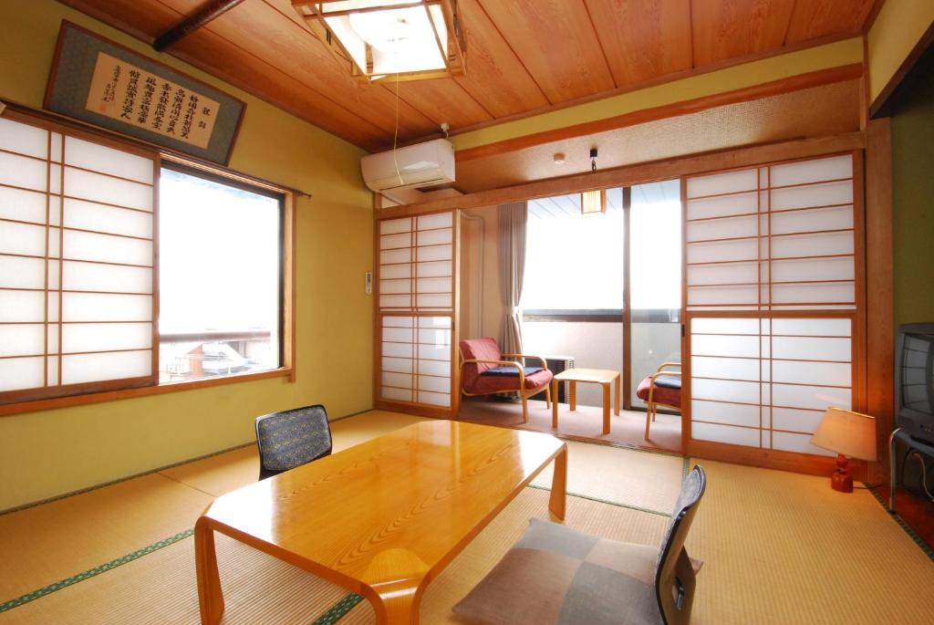 Myoko Mountain Hamlet Onsen Inn Kofukan Tatami Room Shoji Doors