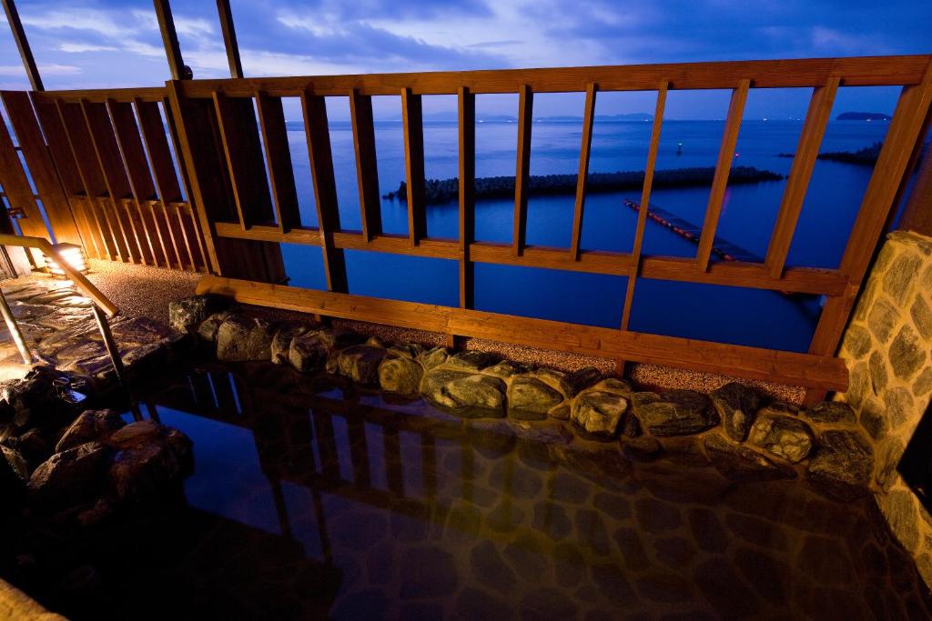 Nagisa No Shou Hanagoyomi Onsen Seaview